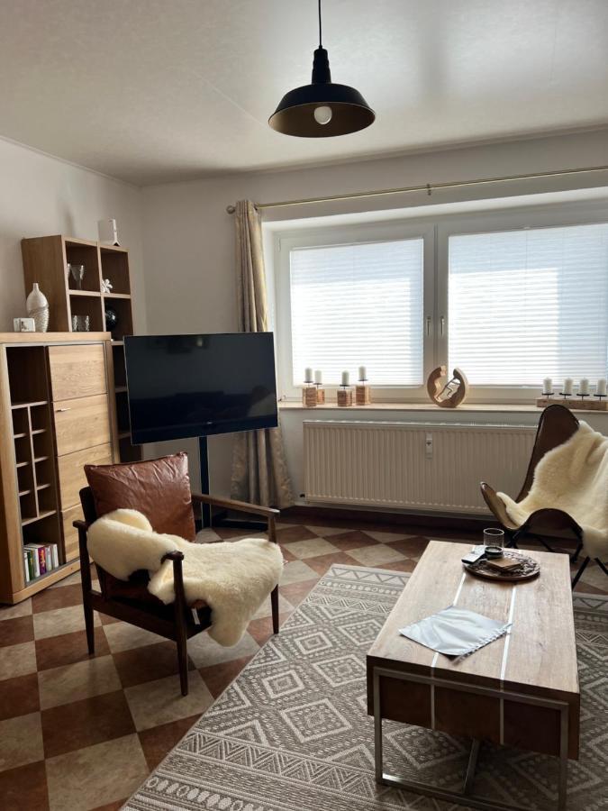 Sehr Schoene Wohnung,Komplett Neu Eingerichtet Limbach-Oberfrohna ภายนอก รูปภาพ
