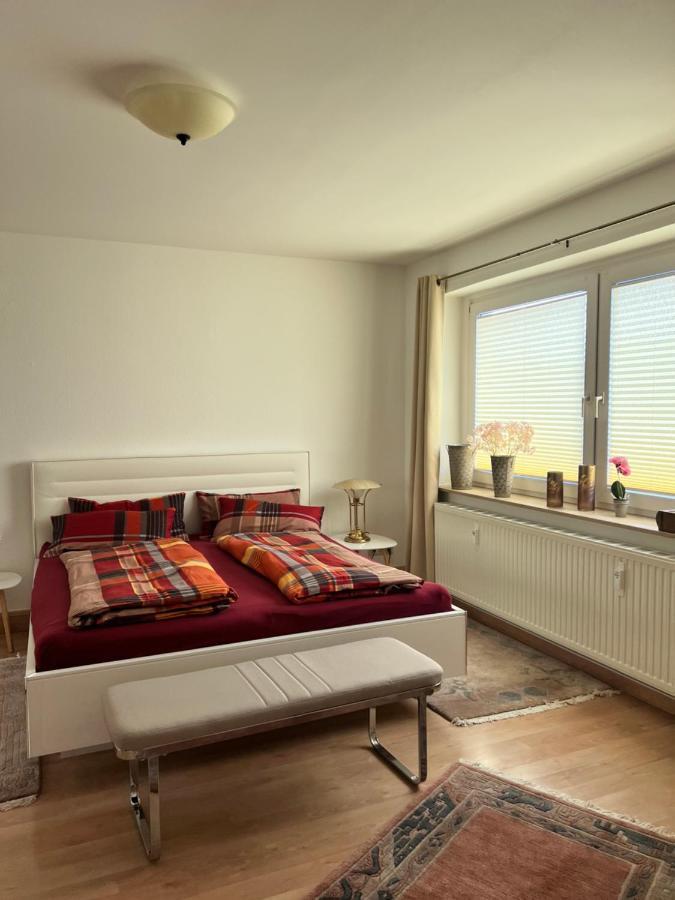 Sehr Schoene Wohnung,Komplett Neu Eingerichtet Limbach-Oberfrohna ภายนอก รูปภาพ