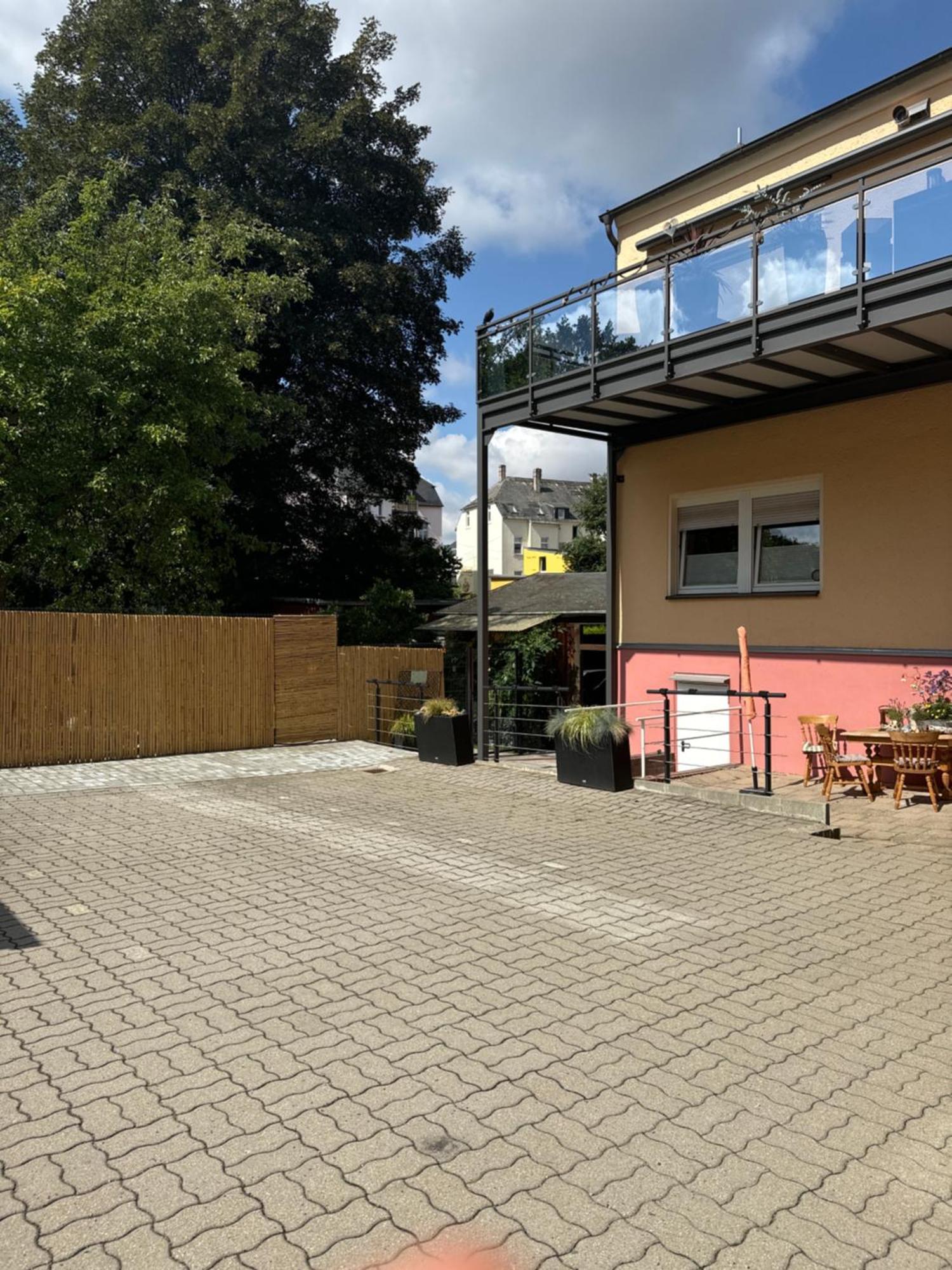 Sehr Schoene Wohnung,Komplett Neu Eingerichtet Limbach-Oberfrohna ภายนอก รูปภาพ